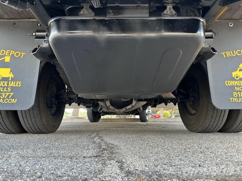 Chevrolet 3500 HD Kis teherszállító/Platós kocsi