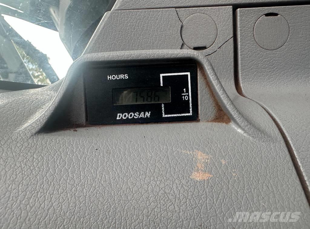 Doosan DX 255 LC-5 Lánctalpas kotrók