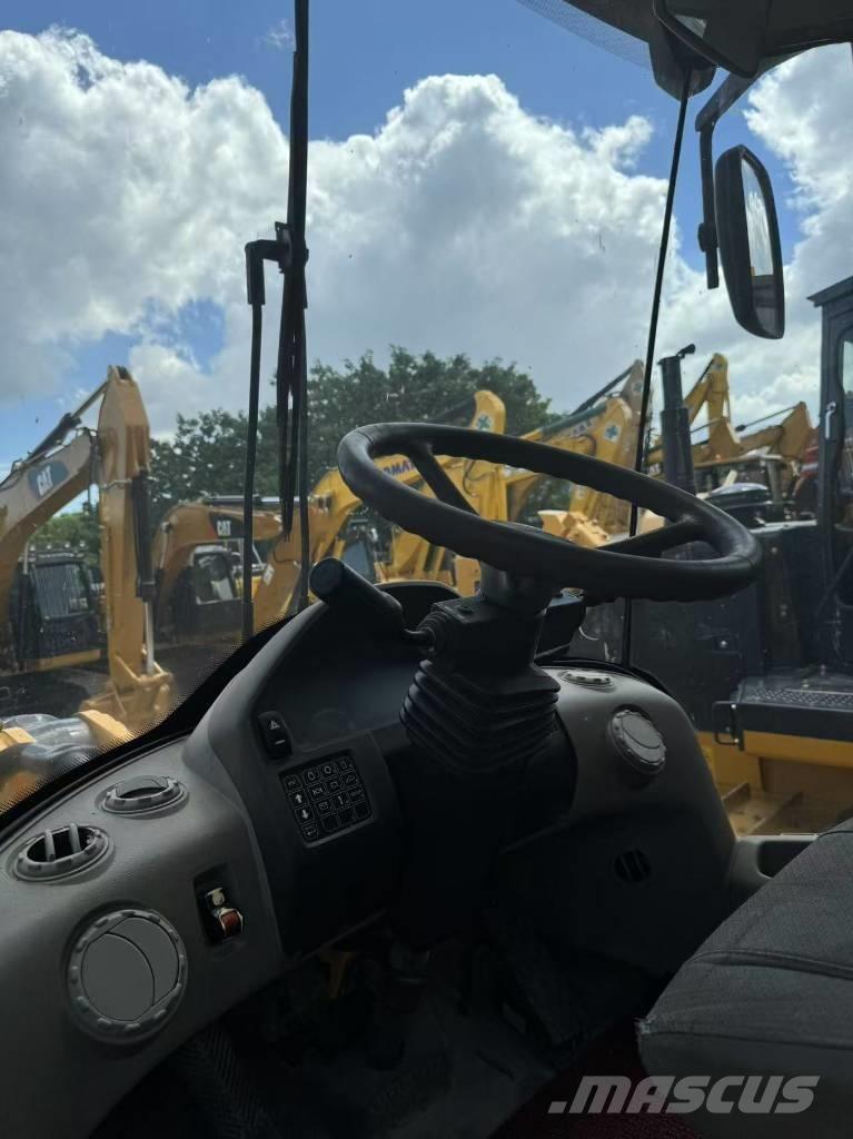 Volvo L 105 Gumikerekes homlokrakodók
