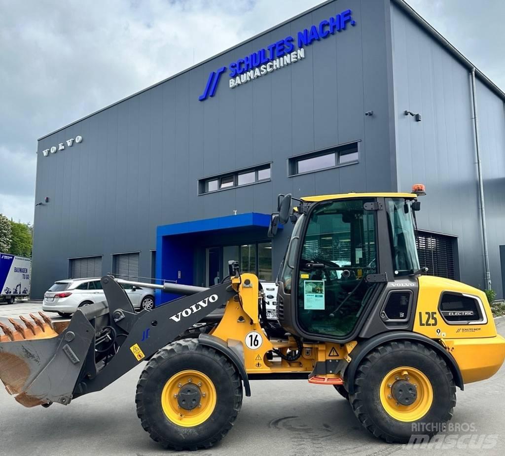 Volvo L 25 Electric Gumikerekes homlokrakodók