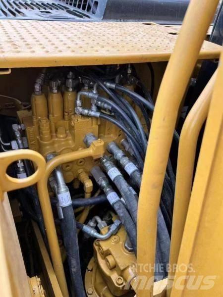CAT 312 D Lánctalpas kotrók
