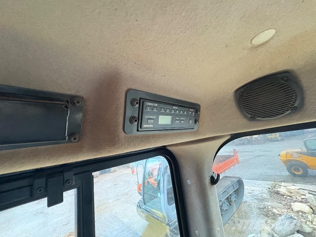 Komatsu D65PX-18 lánctalpas dózerek