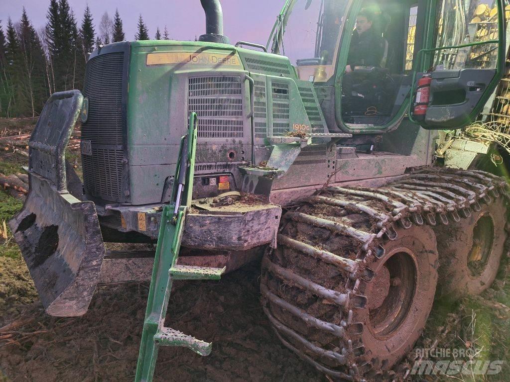 John Deere 1910 Kihordók