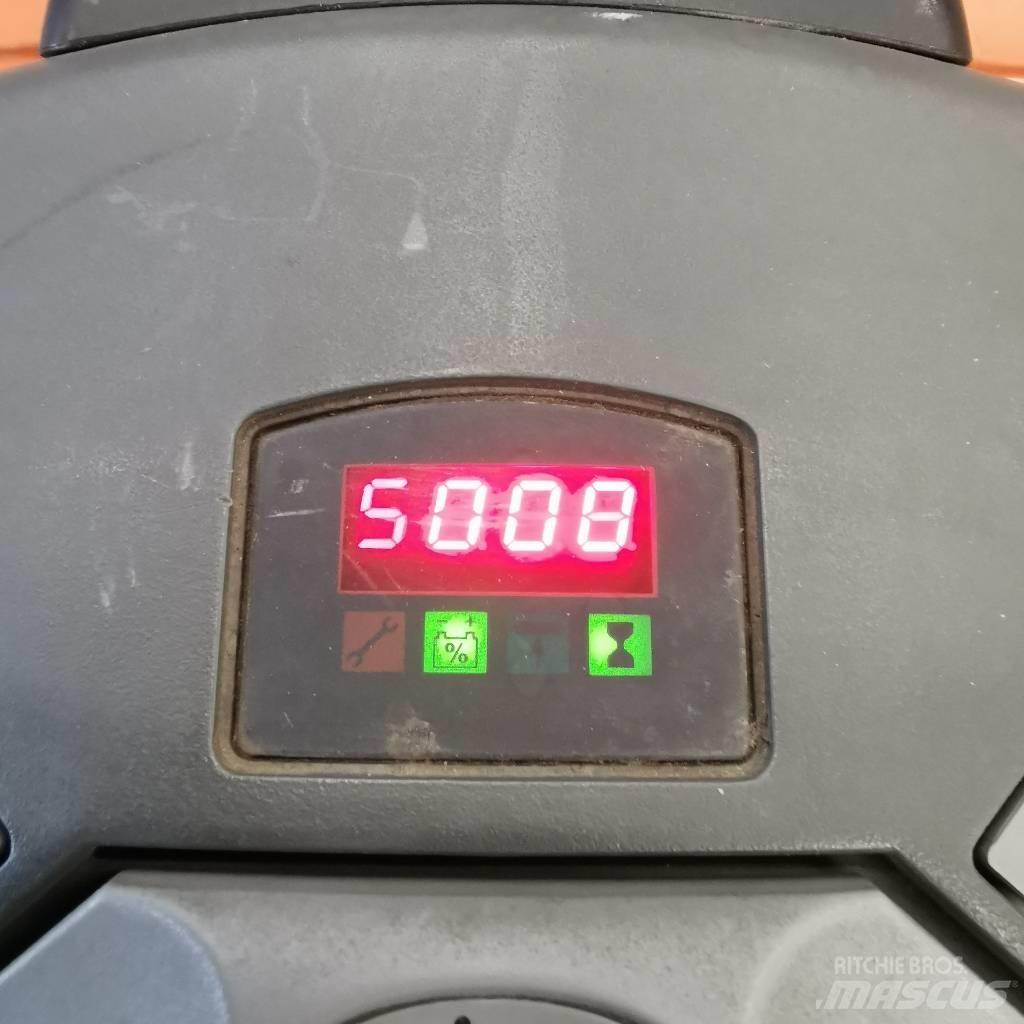 BT OSE 250 P Komissiózó alacsony emelésű targonca