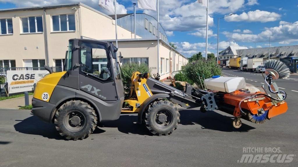 Mecalac AX 850 Gumikerekes homlokrakodók