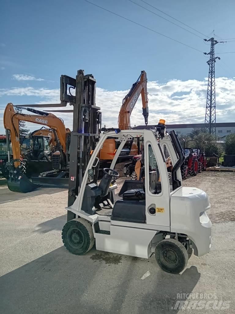 UniCarriers DX 25 Dízel targoncák