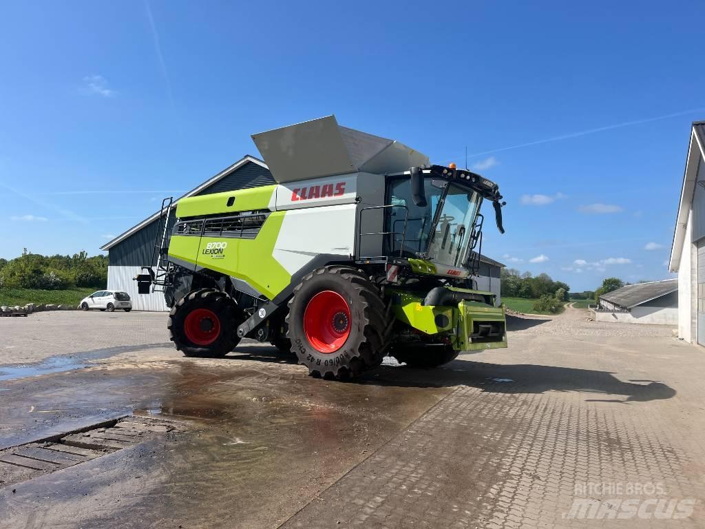 CLAAS Lexion 8700 Kombájnok