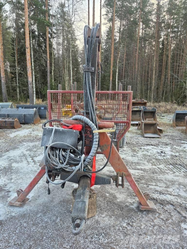 Patu 1800 Erdészeti pótkocsik