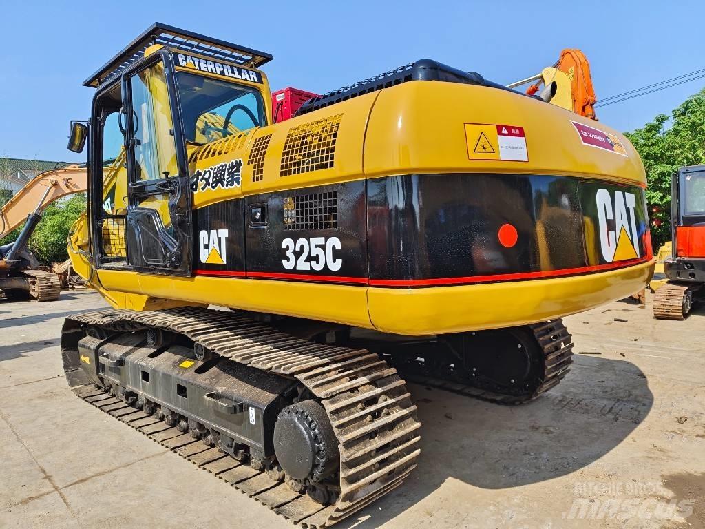 CAT 325 C Lánctalpas kotrók