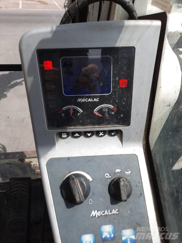 Mecalac 714 MW Gumikerekes kotrók