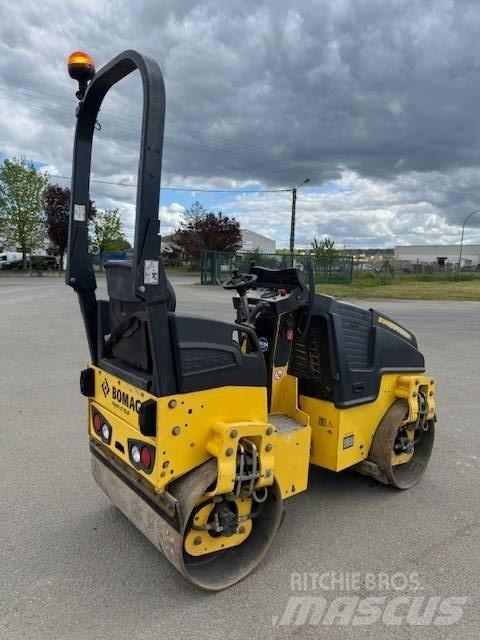 Bomag BW 100 AD M-5 Ikerdobos hengerek