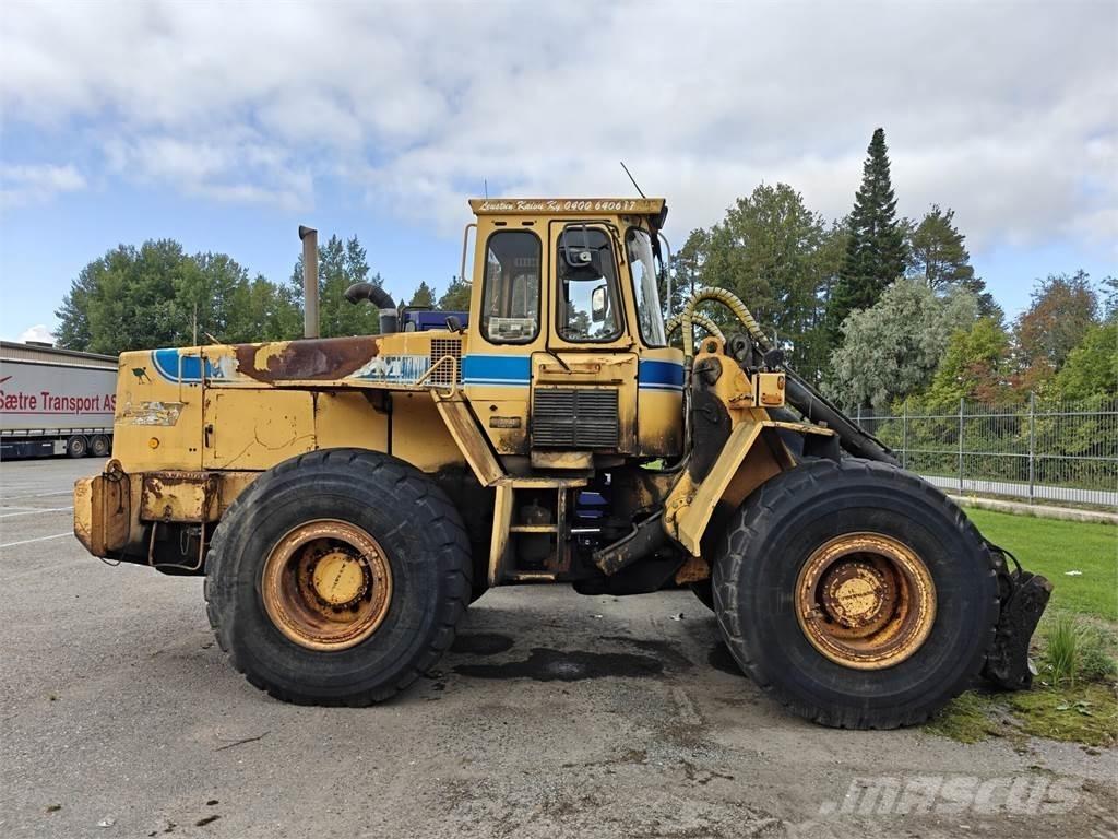Volvo BM 4500 Gumikerekes homlokrakodók