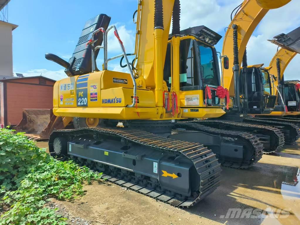 Komatsu PC 220-8 Lánctalpas kotrók