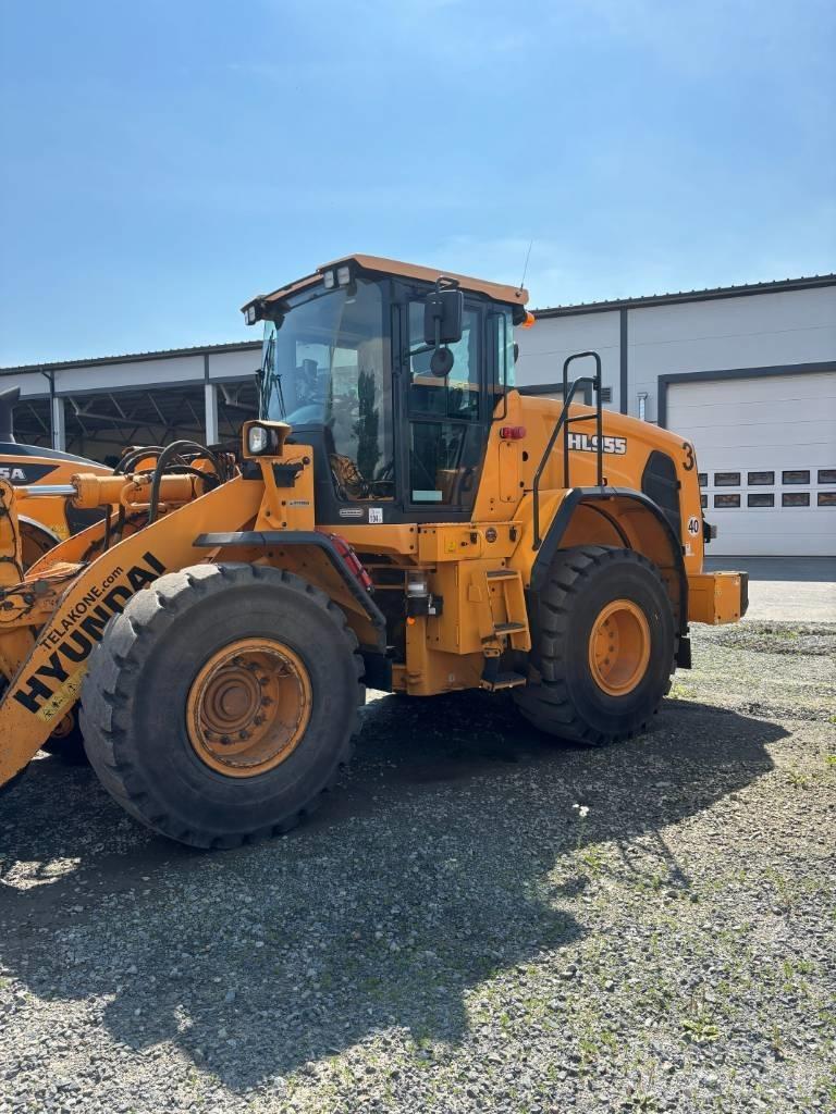 Hyundai HL955 Gumikerekes homlokrakodók