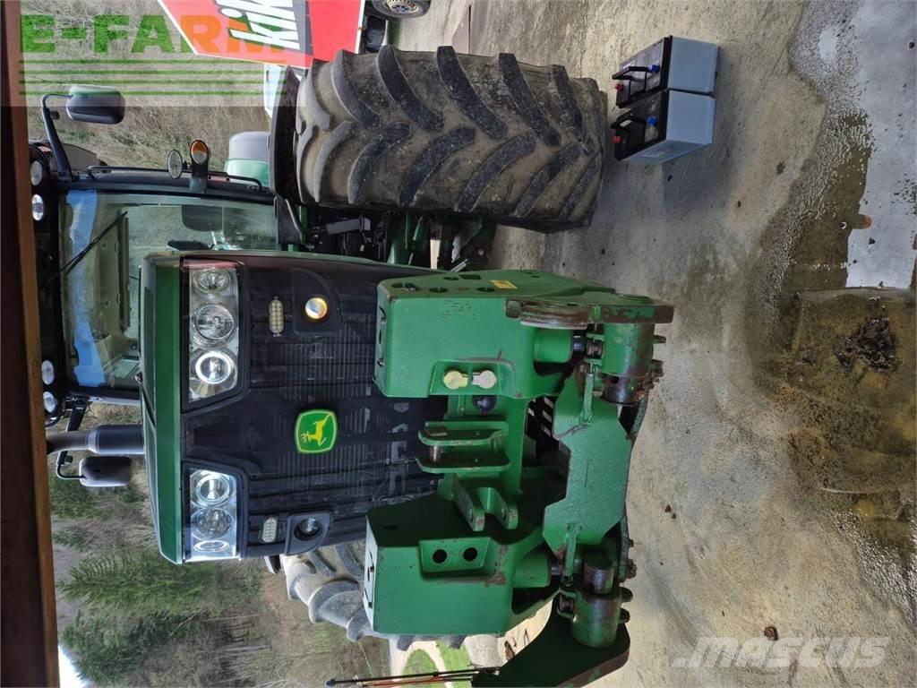John Deere 8245 R Traktorok