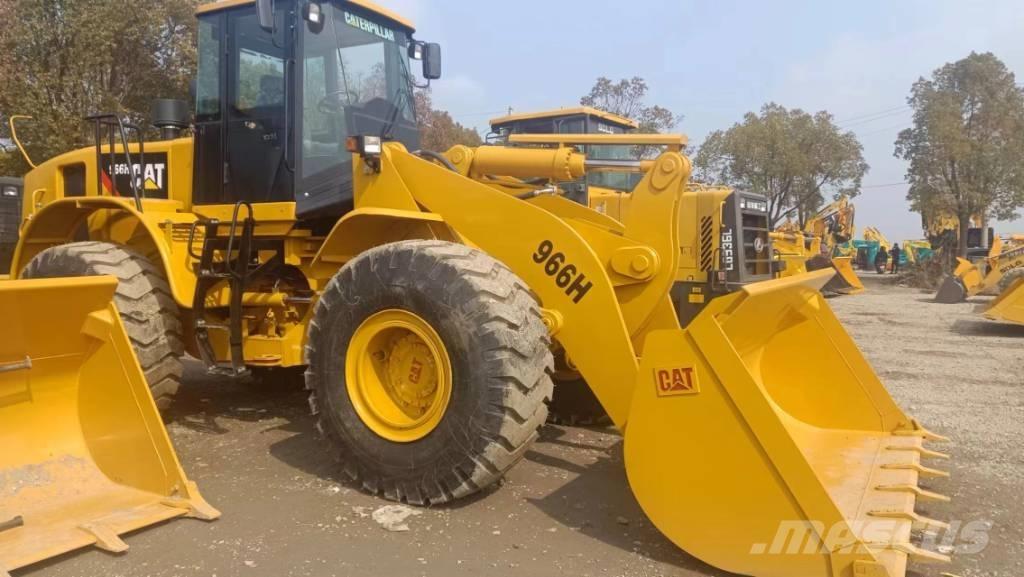 CAT 966 H Gumikerekes homlokrakodók