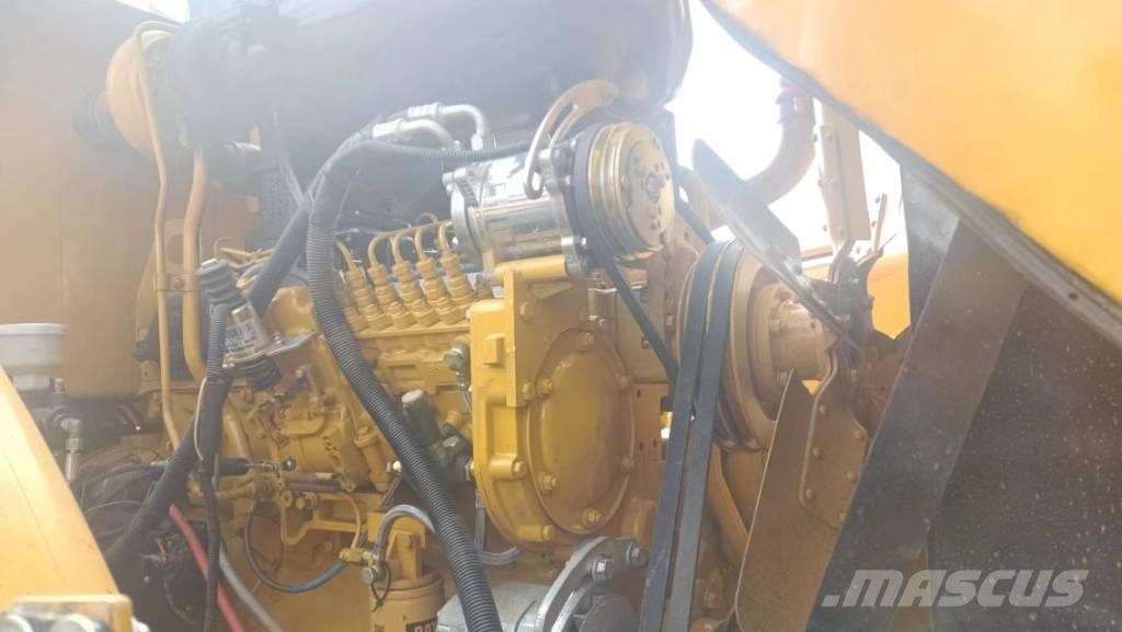 CAT 966 H Gumikerekes homlokrakodók