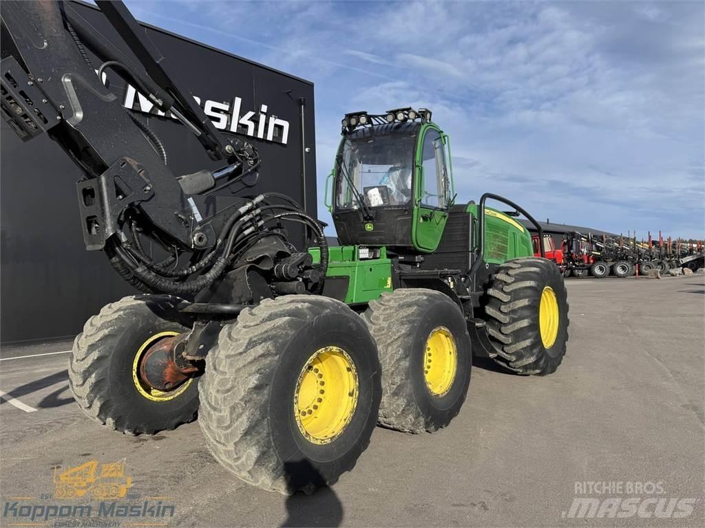 John Deere 1470E Betakarítók