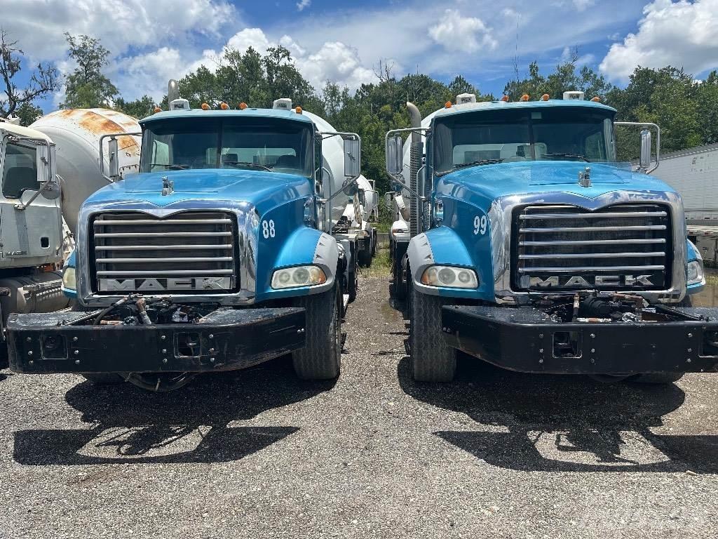 Mack GU 800 Egyéb