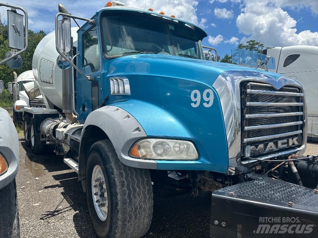 Mack GU 800 Egyéb