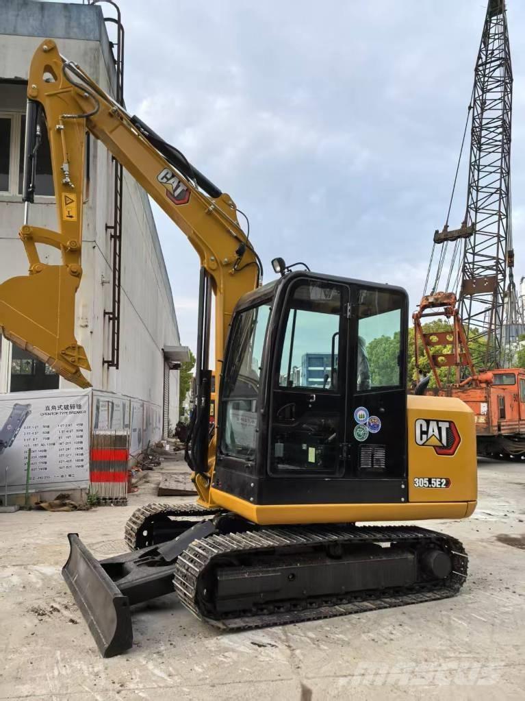CAT 305.5E2 Lánctalpas kotrók