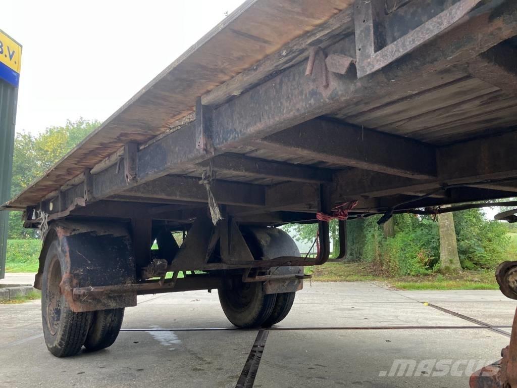 DAF balenwagen Platós / Ponyvás pótkocsik