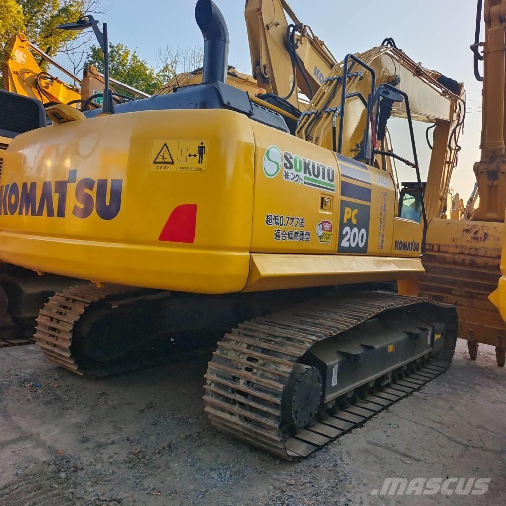 Komatsu PC200-8 Lánctalpas kotrók