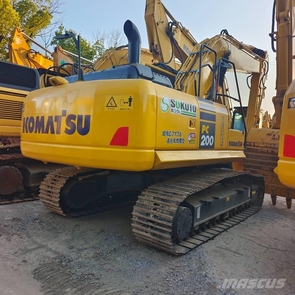 Komatsu PC200-8 Lánctalpas kotrók