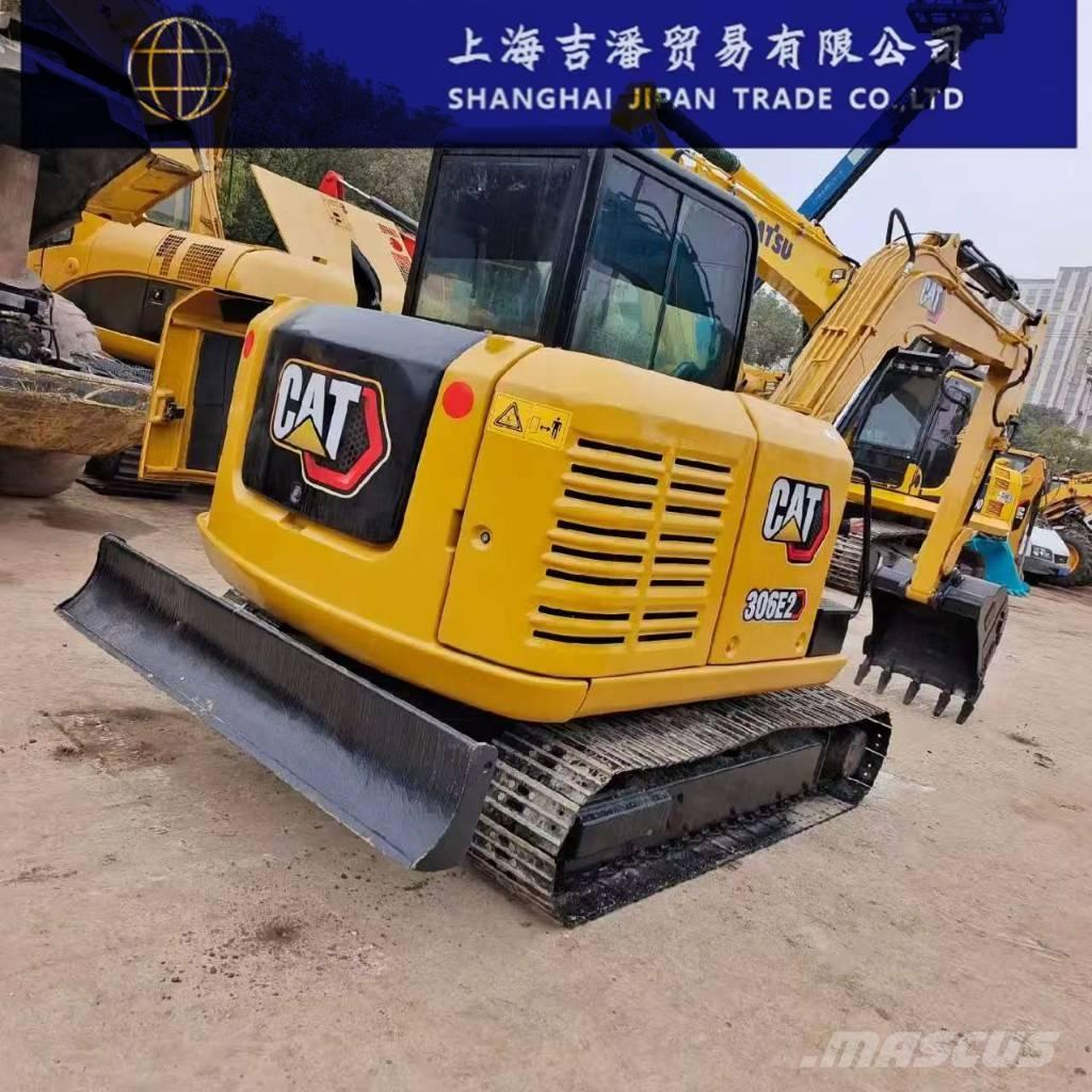 CAT 306 Mini kotrók < 7t