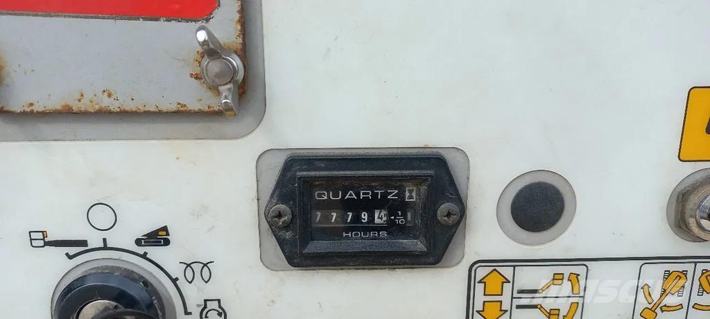 Aichi SR 12 B Teleszkópos emelők