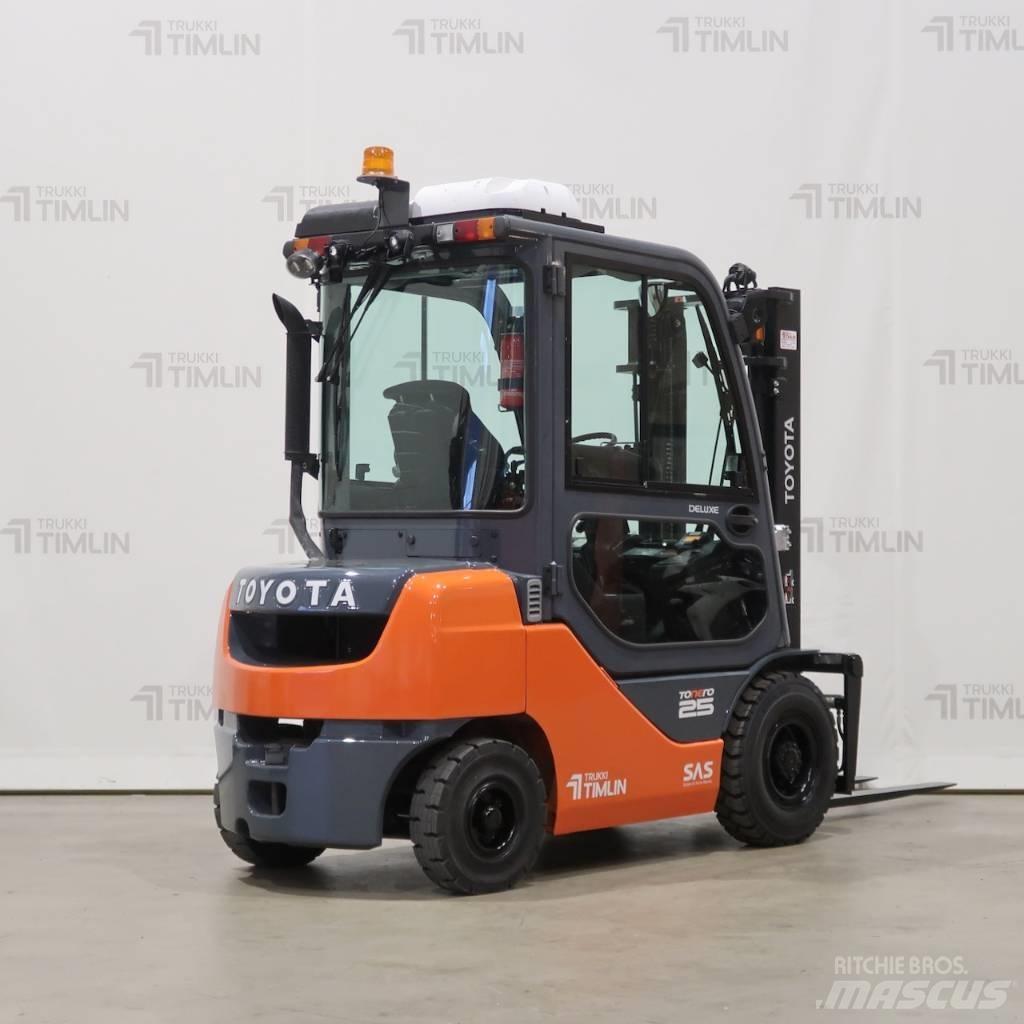 Toyota 52-8FDF25 Dízel targoncák
