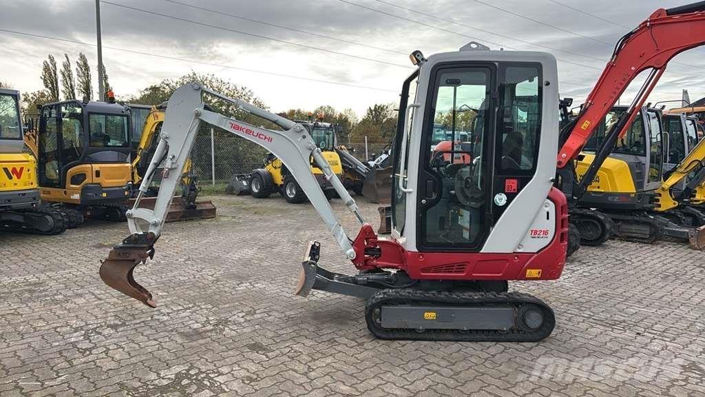 Takeuchi TB216 Mini kotrók < 7t