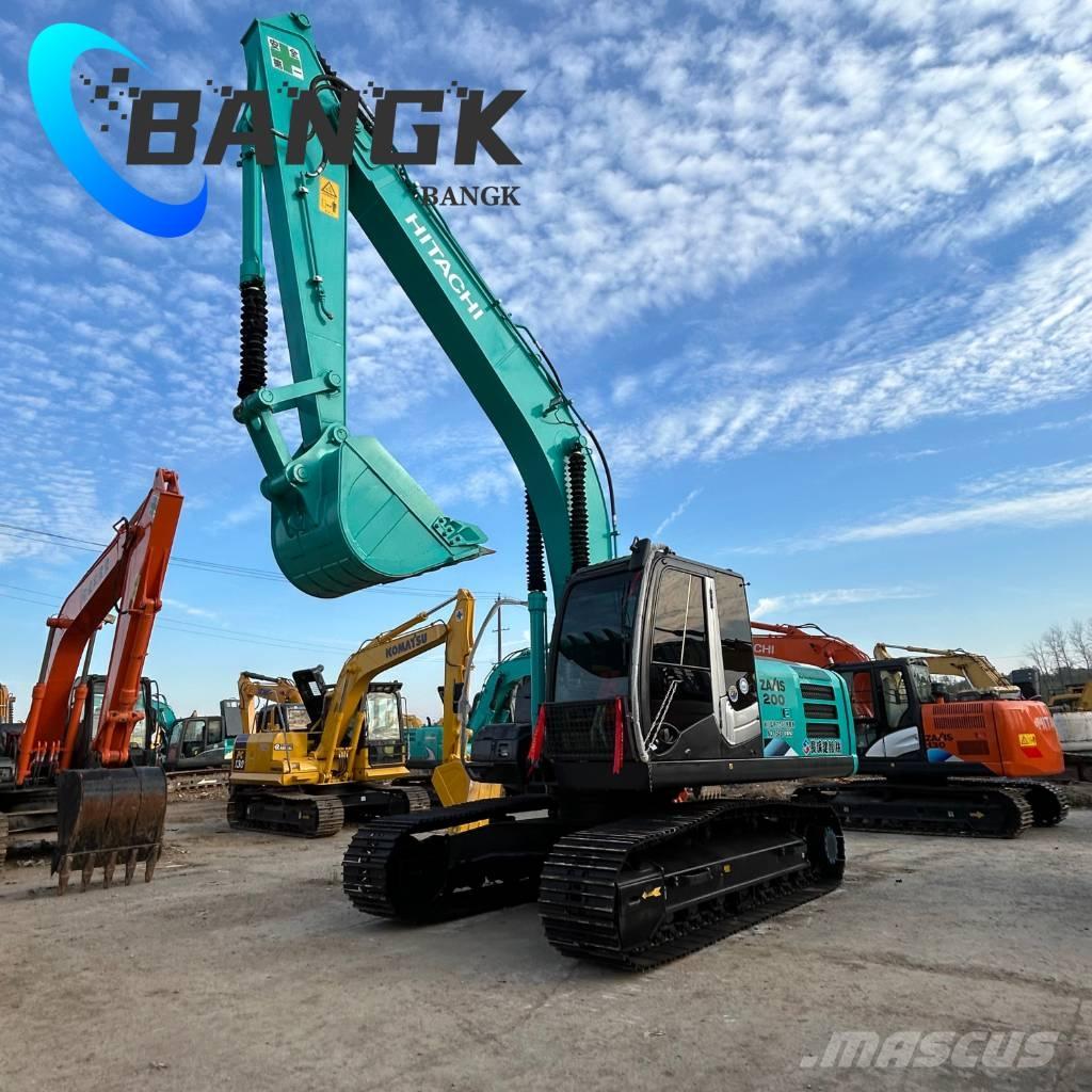 Hitachi 200 Gumikerekes kotrók