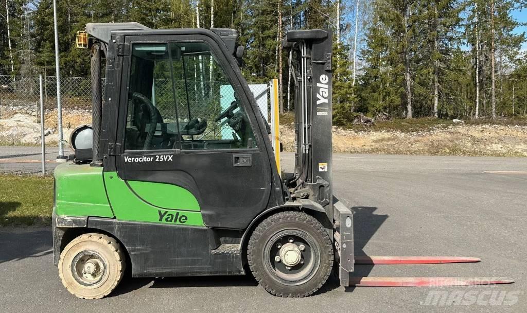 Yale GLP 25 VX Gázüzemű targoncák