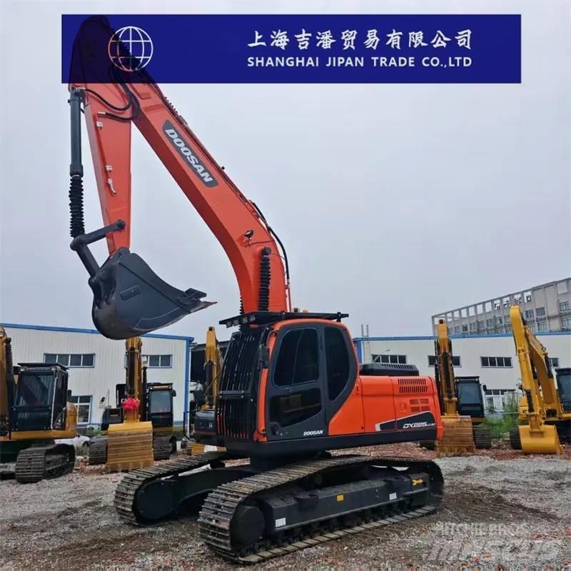 Doosan DX 225 Lánctalpas kotrók