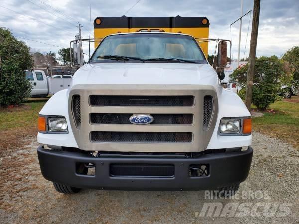 Ford F 650 XL SD Deszkaszállító teherautók