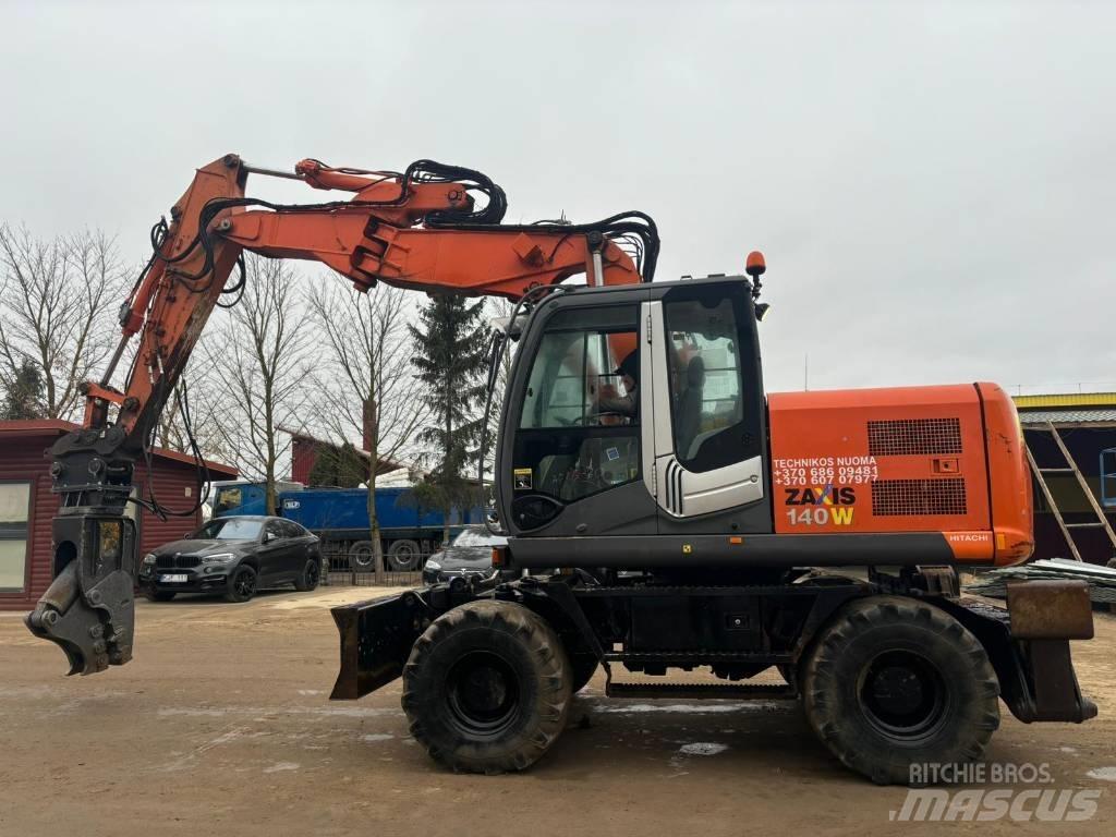 Hitachi ZX 140 W-3 Gumikerekes kotrók