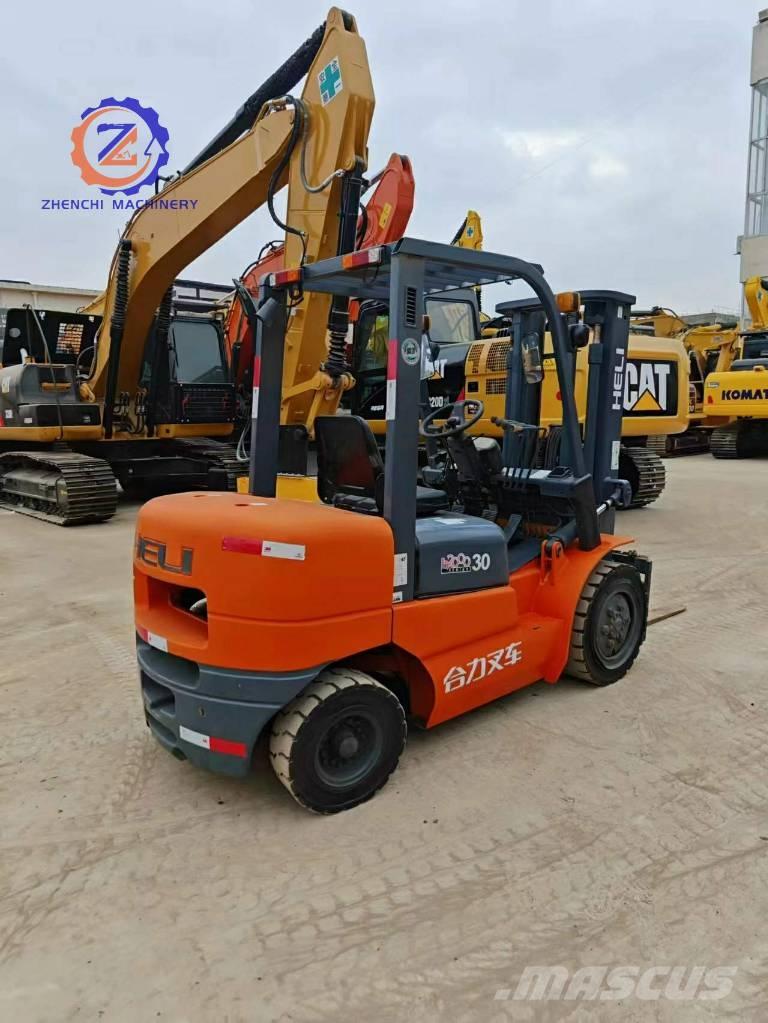 Heli CPCD 30 Dízel targoncák