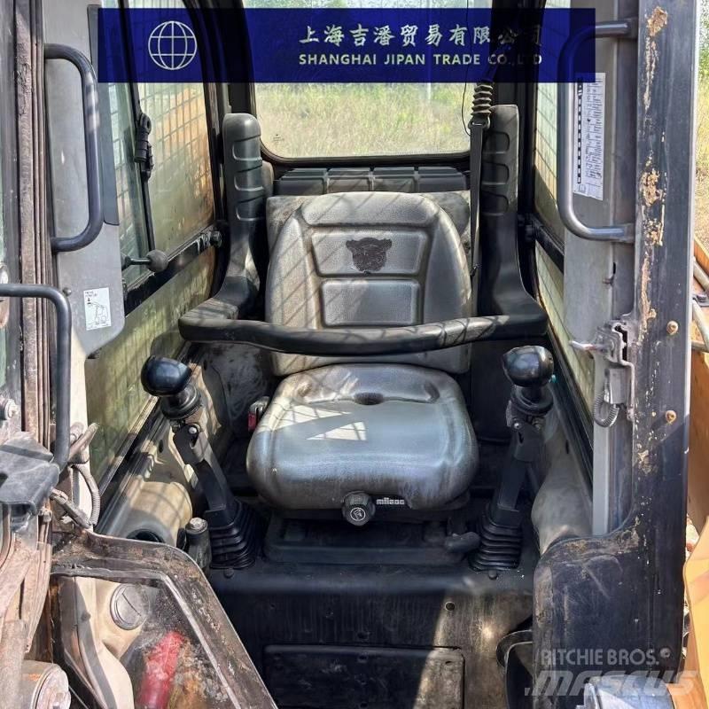CASE SR 175 Kompaktrakodók