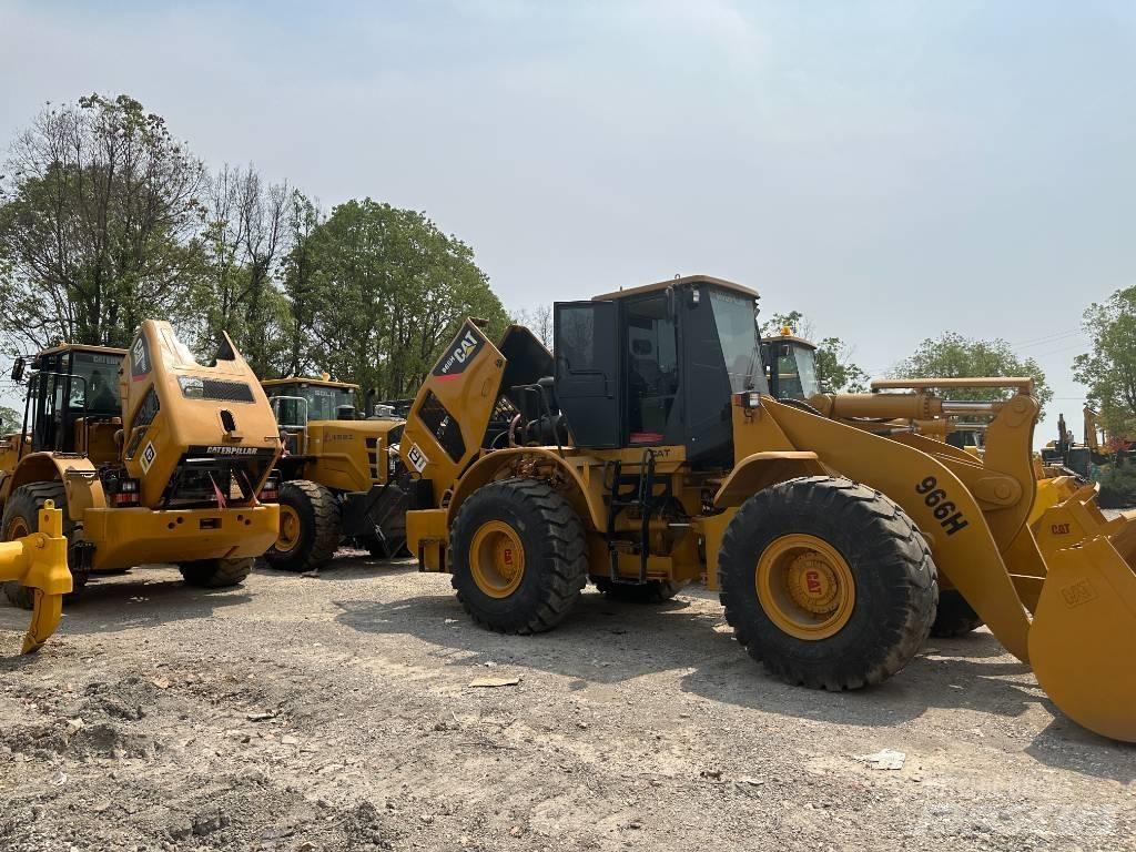 CAT 966H Gumikerekes homlokrakodók