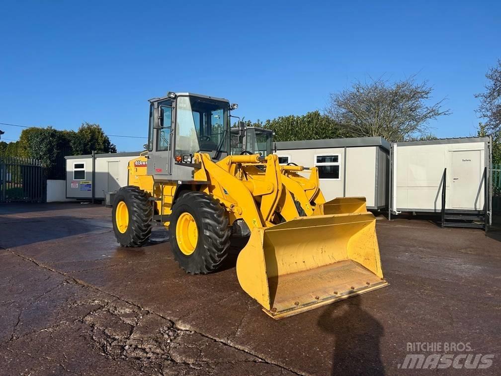 TCM Loading Shovel Gumikerekes homlokrakodók