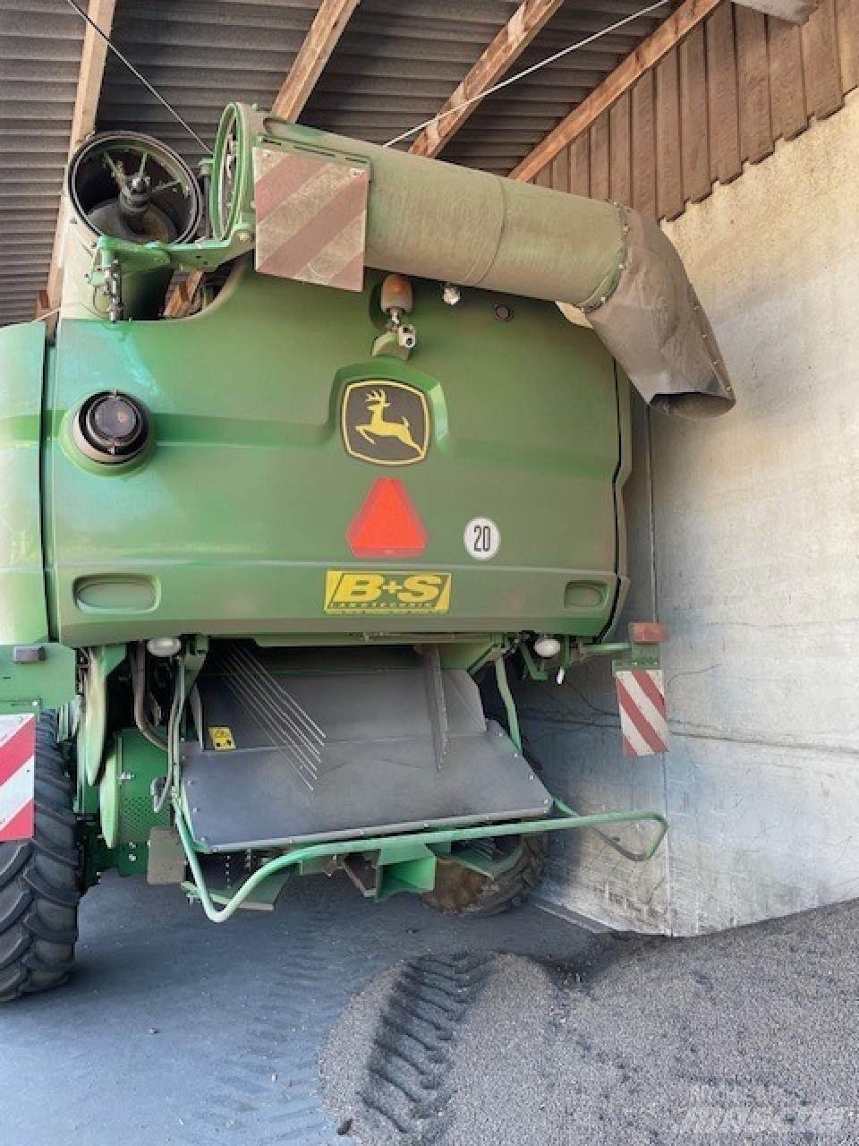 John Deere S 680 i Kombájnok