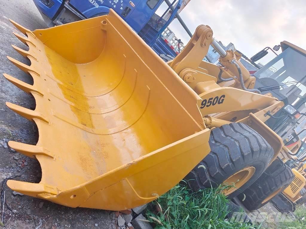 CAT 950 G Gumikerekes homlokrakodók
