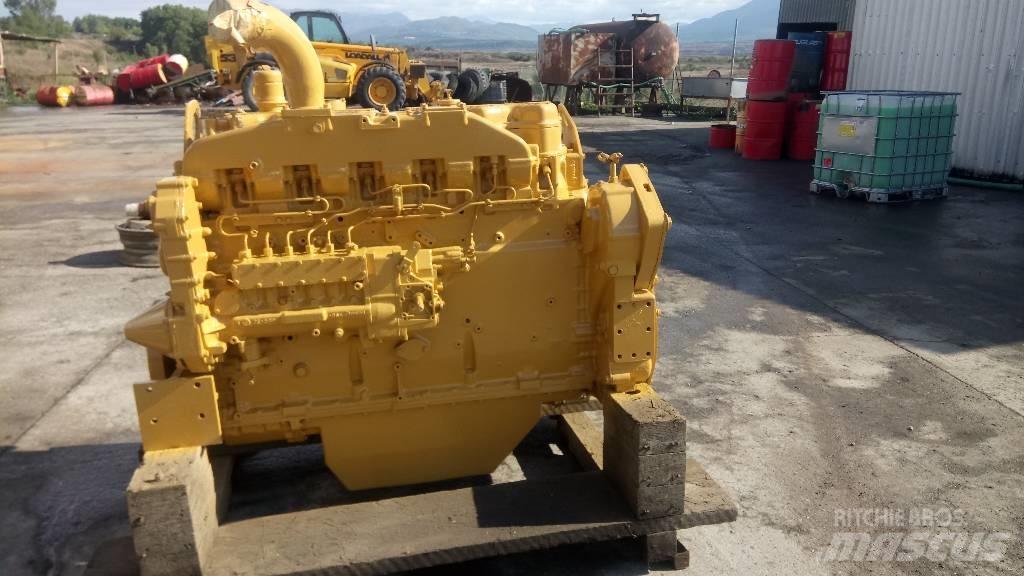 CAT 375 Motorok