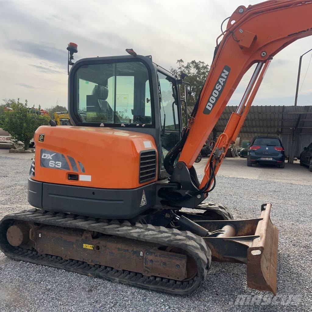 Doosan DX 63-3 Mini kotrók < 7t