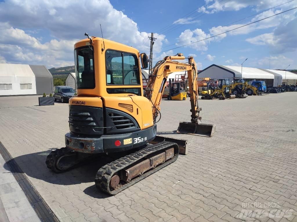 Hyundai 35Z-9 Mini kotrók < 7t