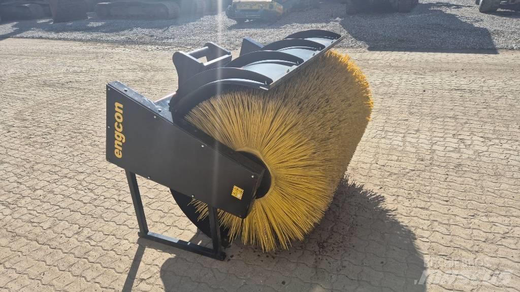 Engcon sweeper Úttakarító gépek