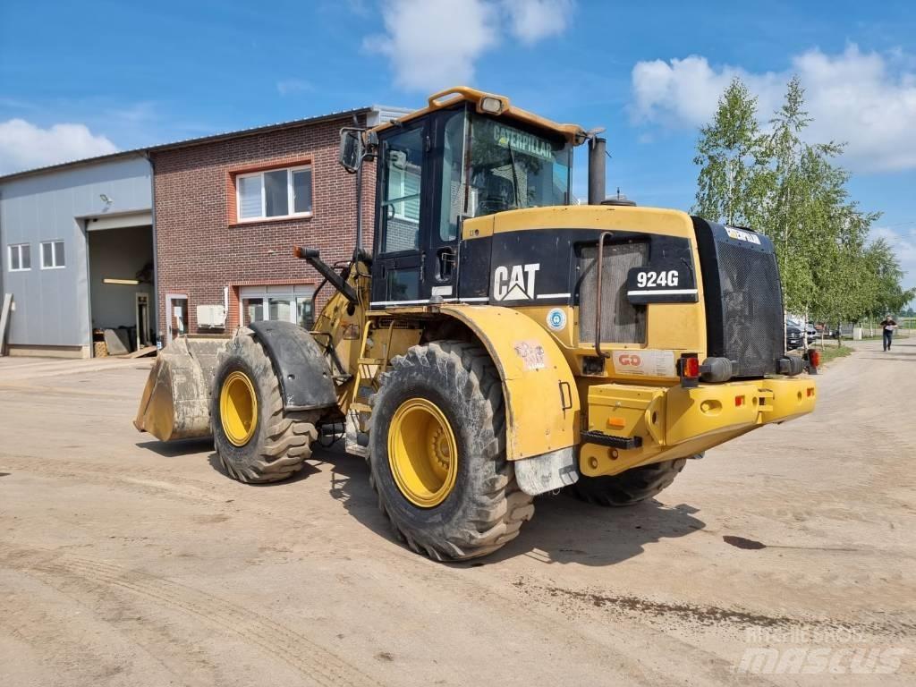 CAT 924 G Gumikerekes homlokrakodók