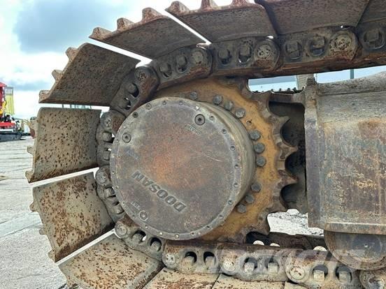 Doosan DX 300 LC-3 Lánctalpas kotrók
