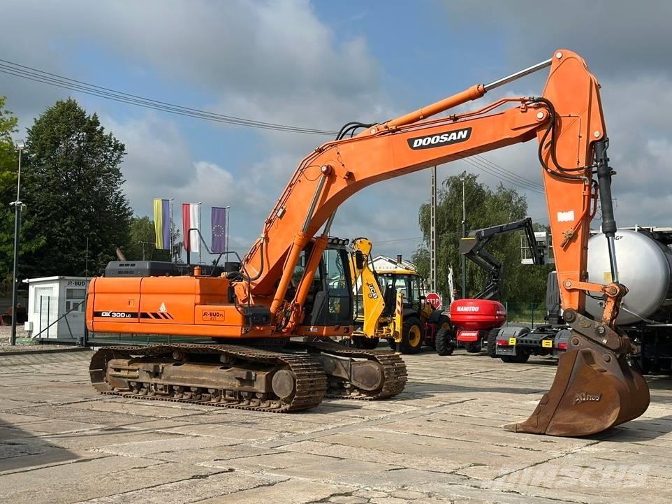 Doosan DX 300 LC-3 Lánctalpas kotrók